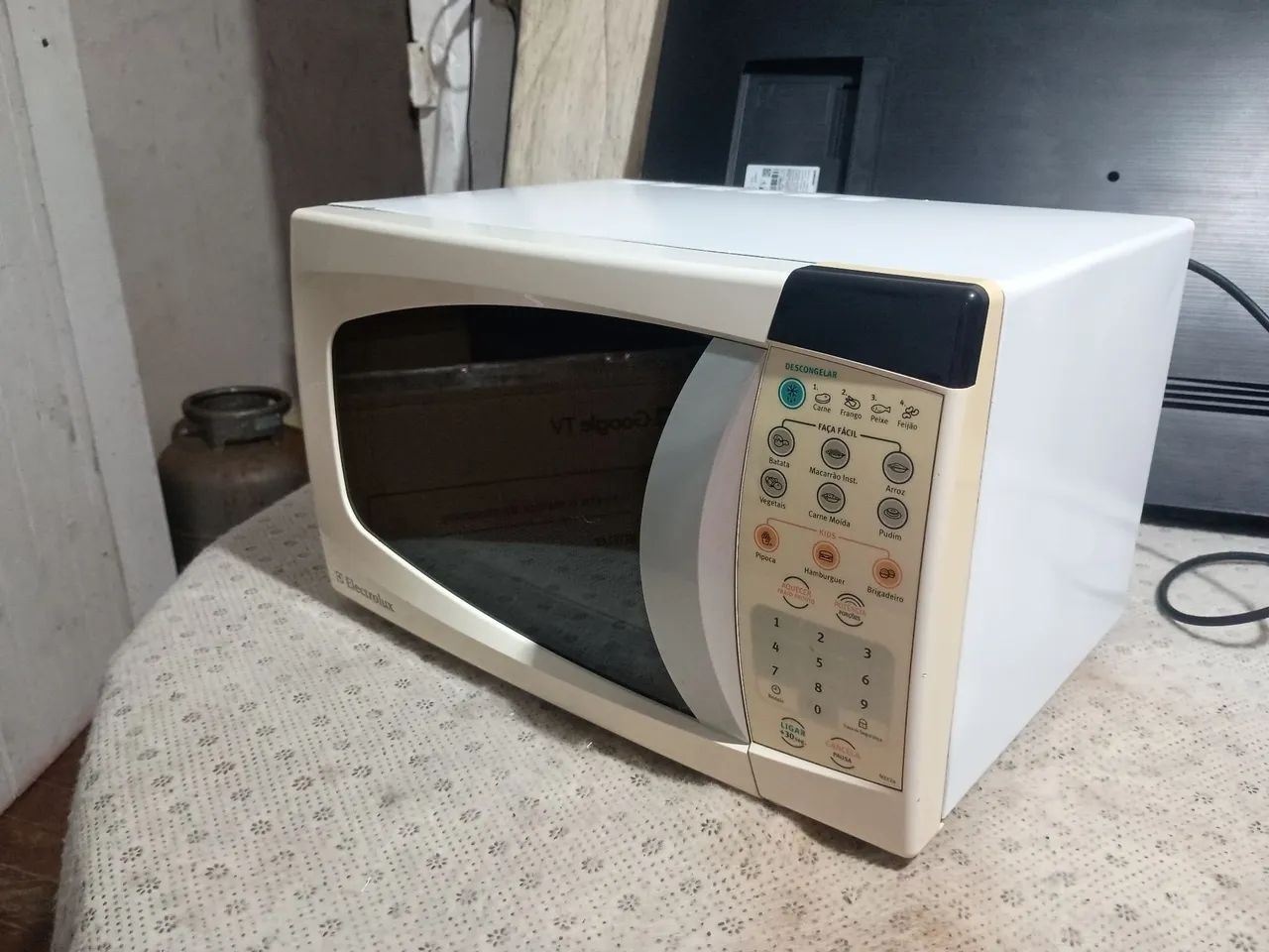 MICRO ONDAS 220V.