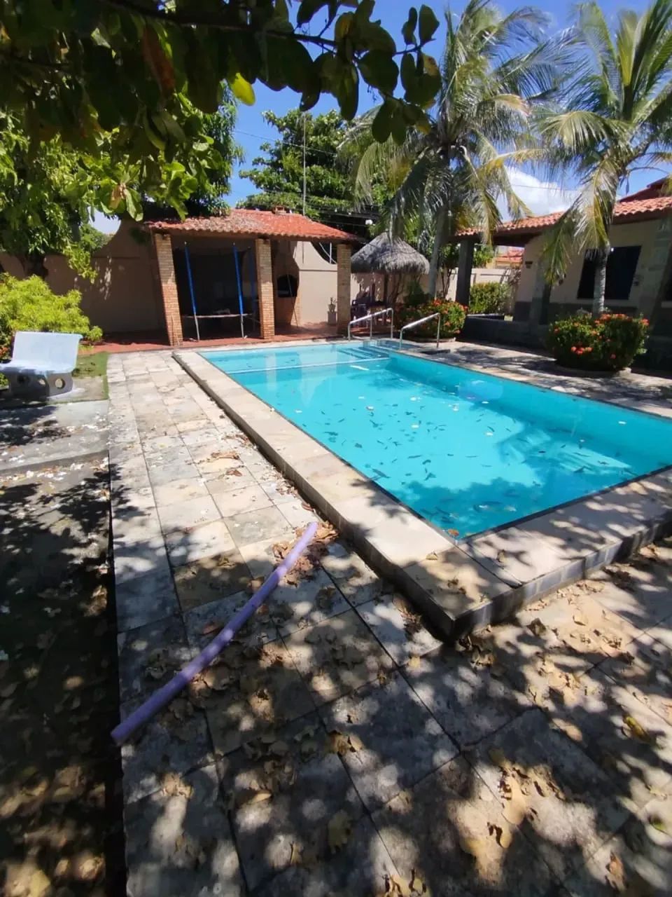 Térrea para venda possui 220 M2,  com 7 quartos(5 Suites),  em - Beberibe - CE - Foto 2