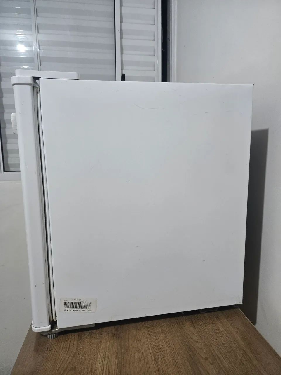 FRIGOBAR MIDEA 45L - Foto 2