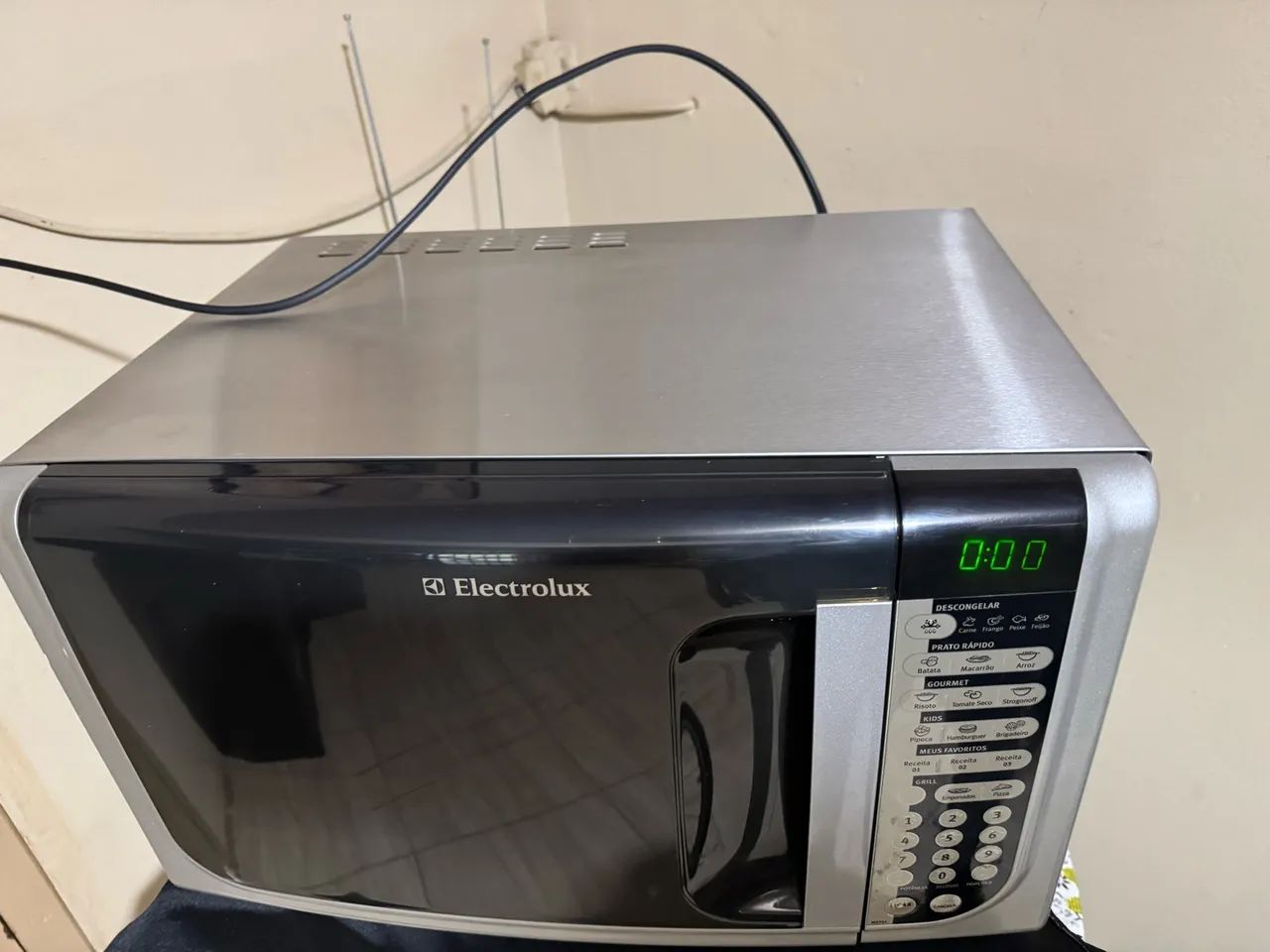 Microondas Eletrolux antioodor