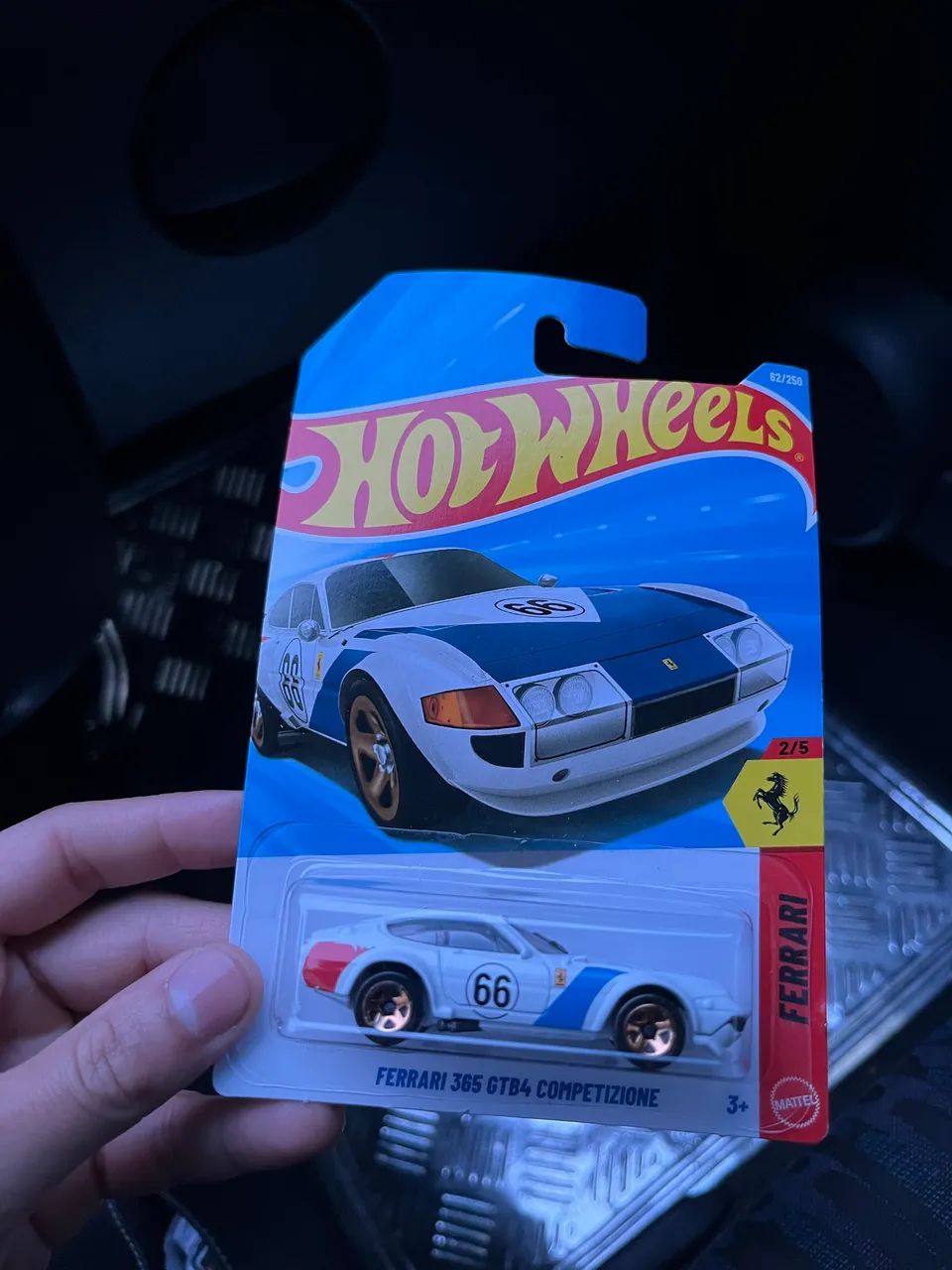 HOTWHEELS FERRARI 365 GTB4 COMPETIZIONE