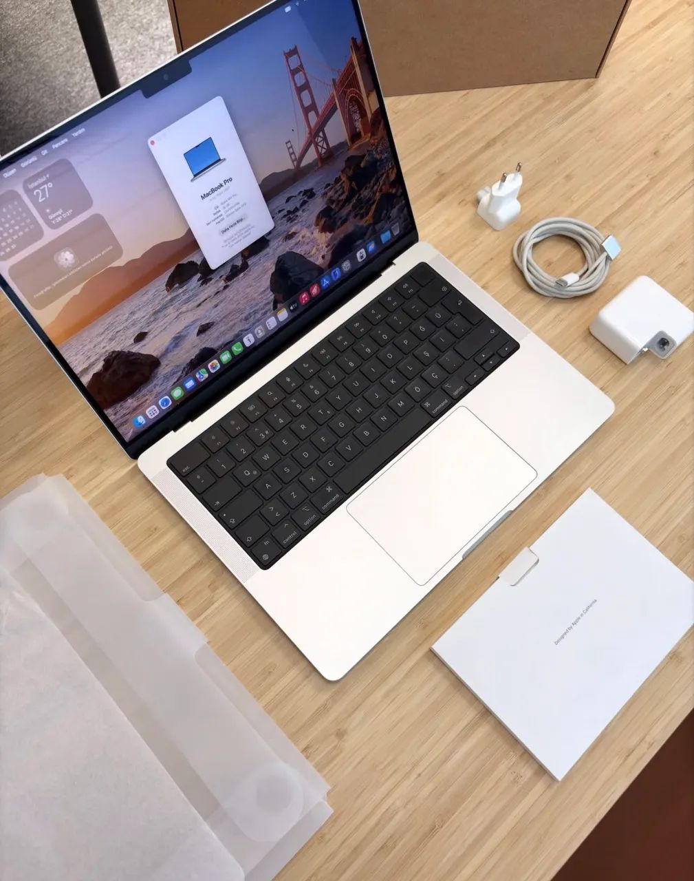MacBook Pro M3 Pro 14.2 - Foto 3