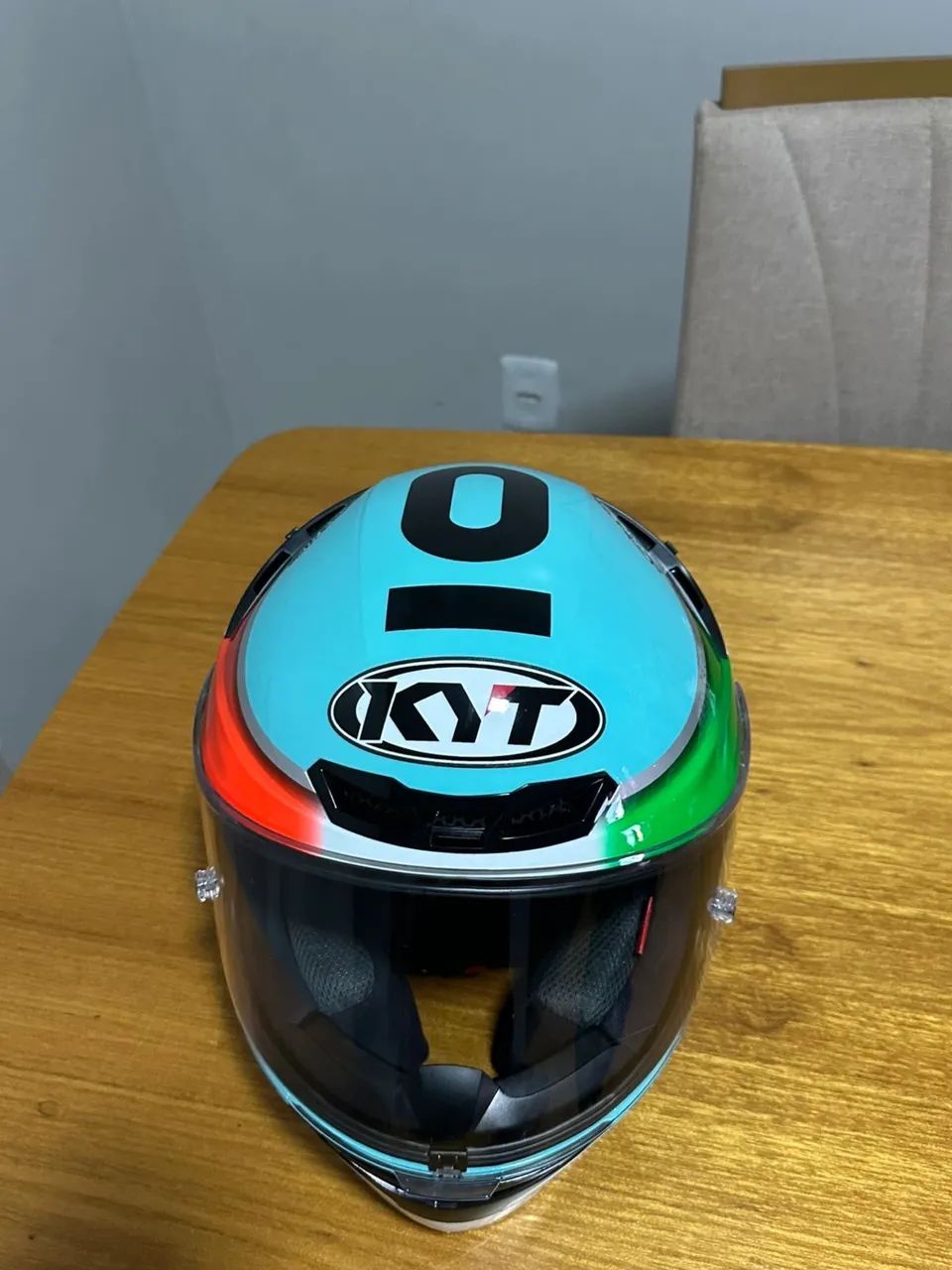 Capacete KYT TT Course Dennis Foggia Leopard Azul  - Foto 3