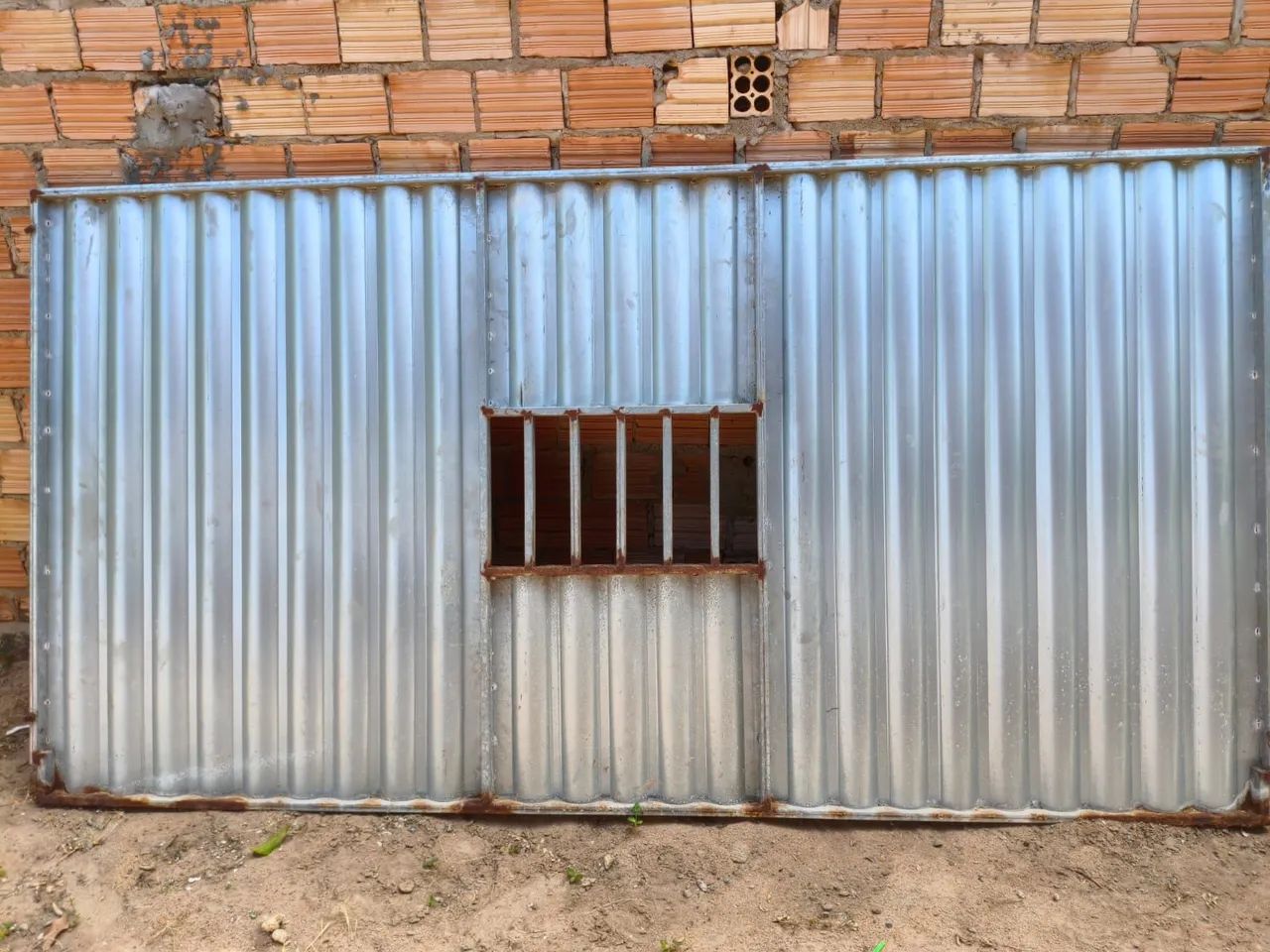 Vende se portão de ferro