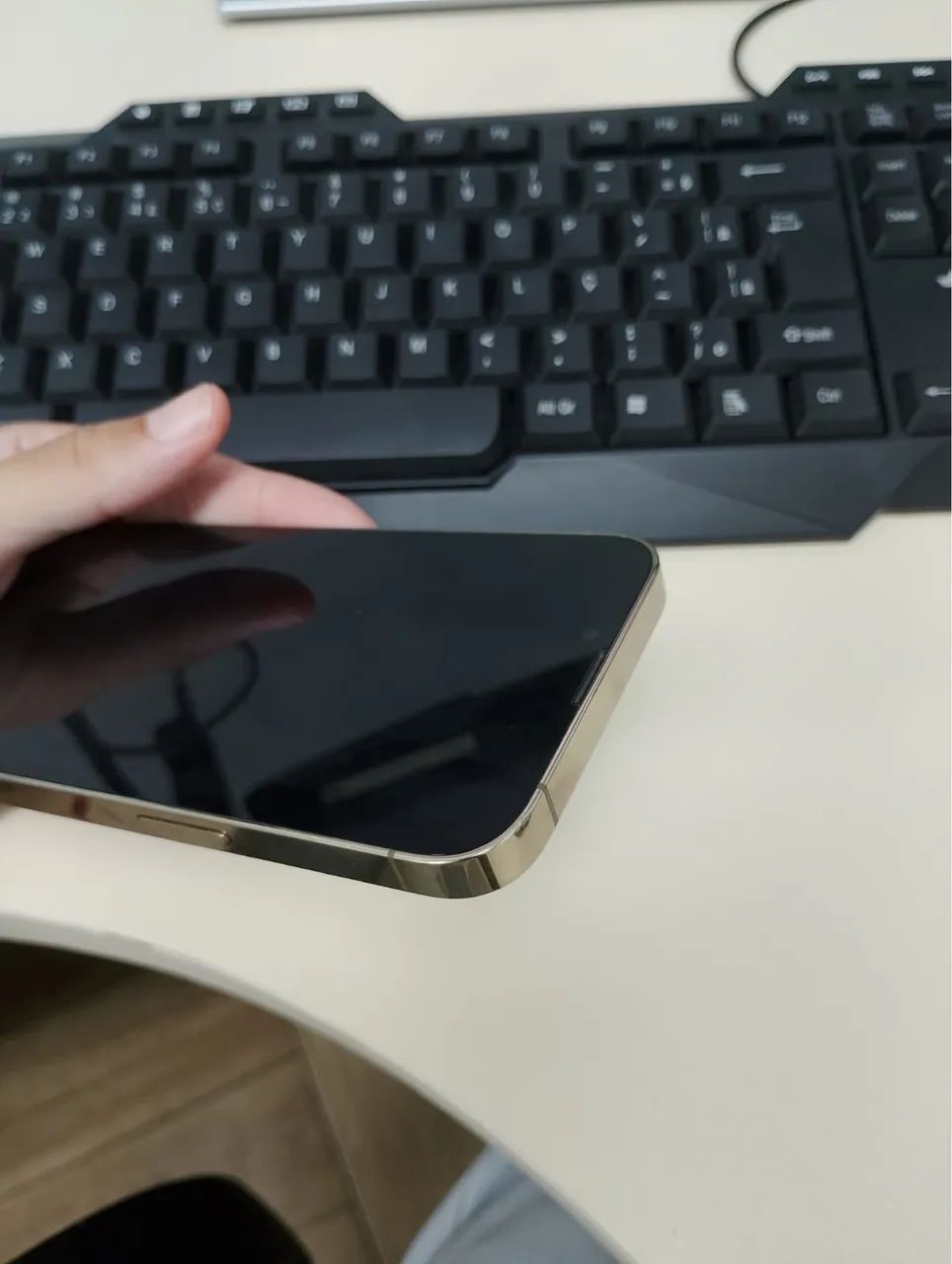 iPhone 13 Pro 128gbs - Foto 2