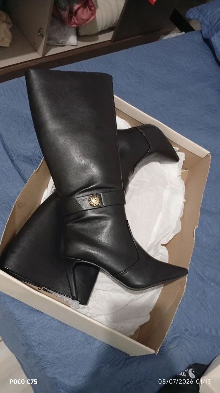 Vendo ou troco bota