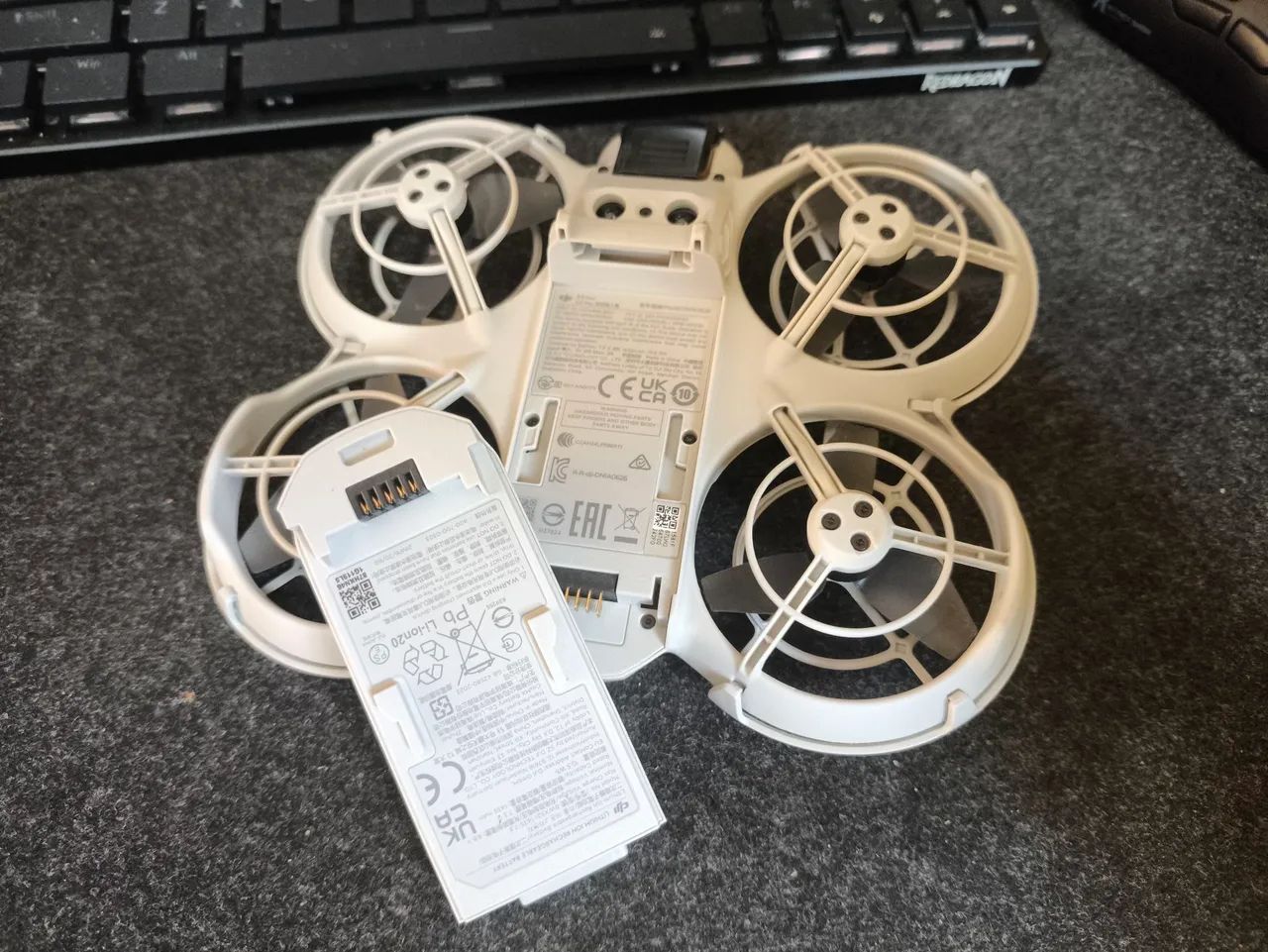 DJI NEO COM VÁRIOS ACESSÓRIOS - Foto 2