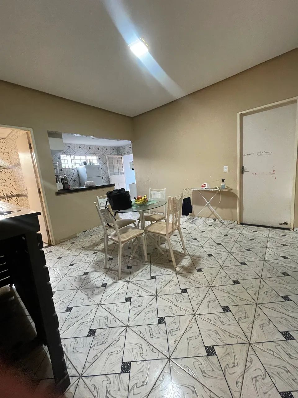 Vendo Casa ampla com 03 quartos
