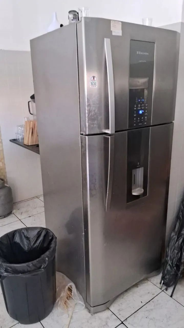 Geladeira vertical 500L Eletrolux 