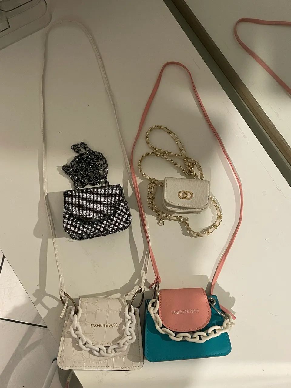 Kit de mini bolsas ideal para compor looks - Foto 3