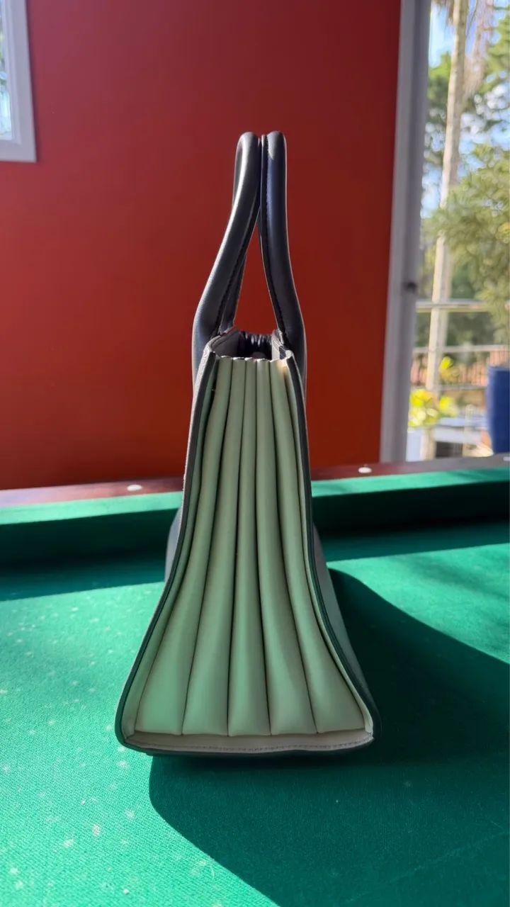 Bolsa Prada Bibliotheque Cinza e Creme  - Foto 2