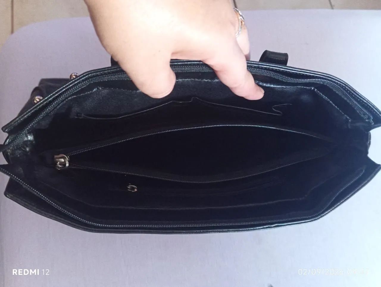 Bolsa de couro preta  - Foto 4
