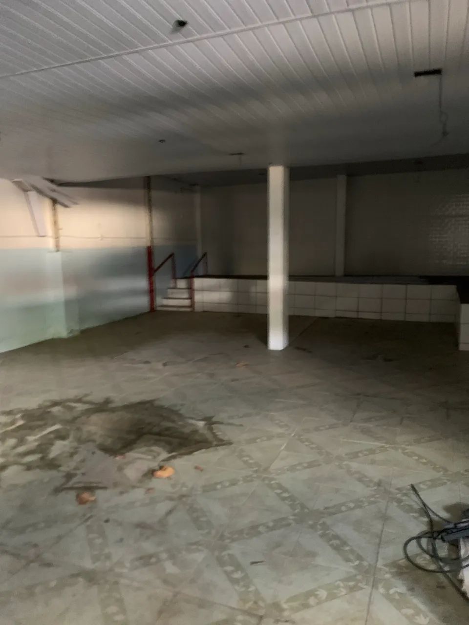 ALUGO LOJA Com GALPÃO 