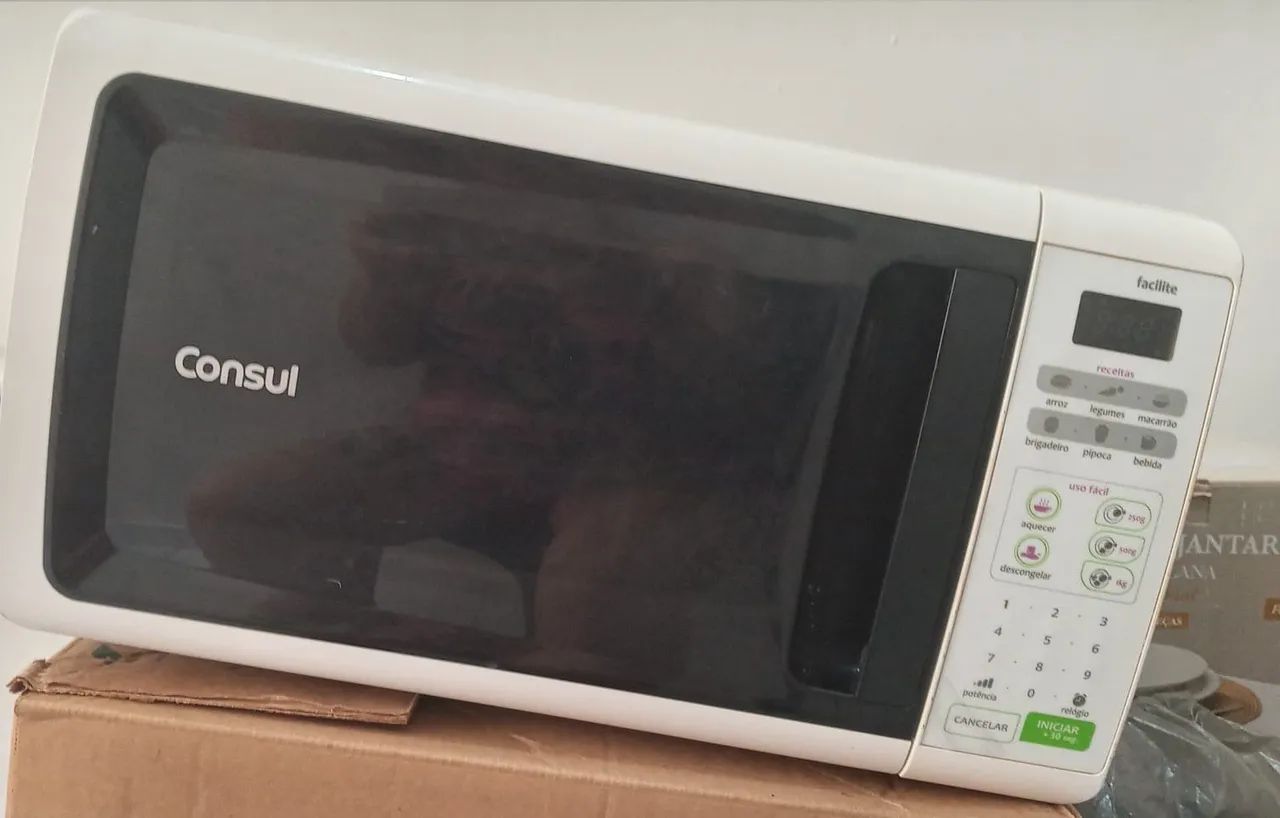 Vendo microondas cônsul 23 litros  - Foto 2