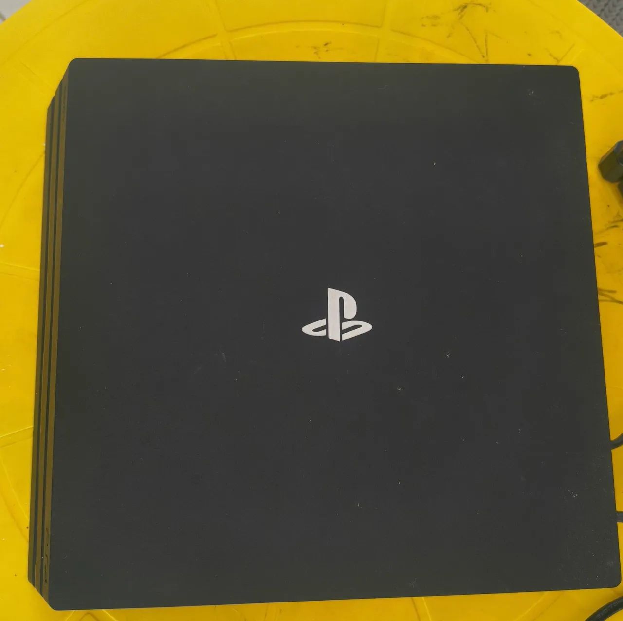 Ps4 PRO de 1 tb - Foto 3