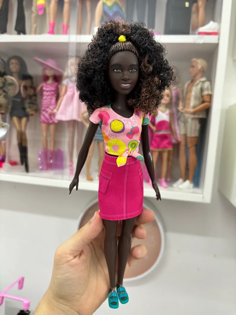Boneca Barbie negra rara (nova)