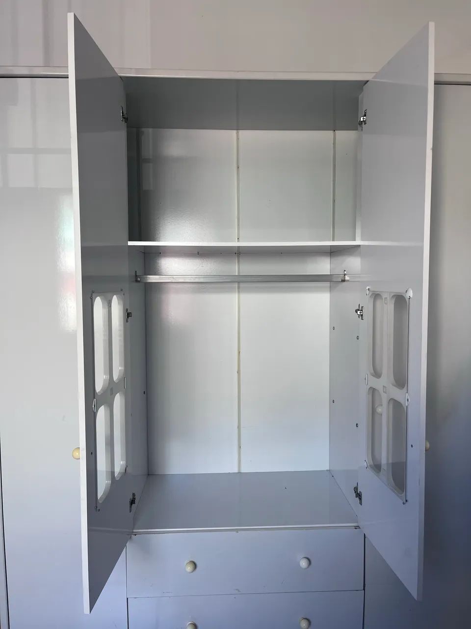 Guarda roupa + cômoda  - Foto 3
