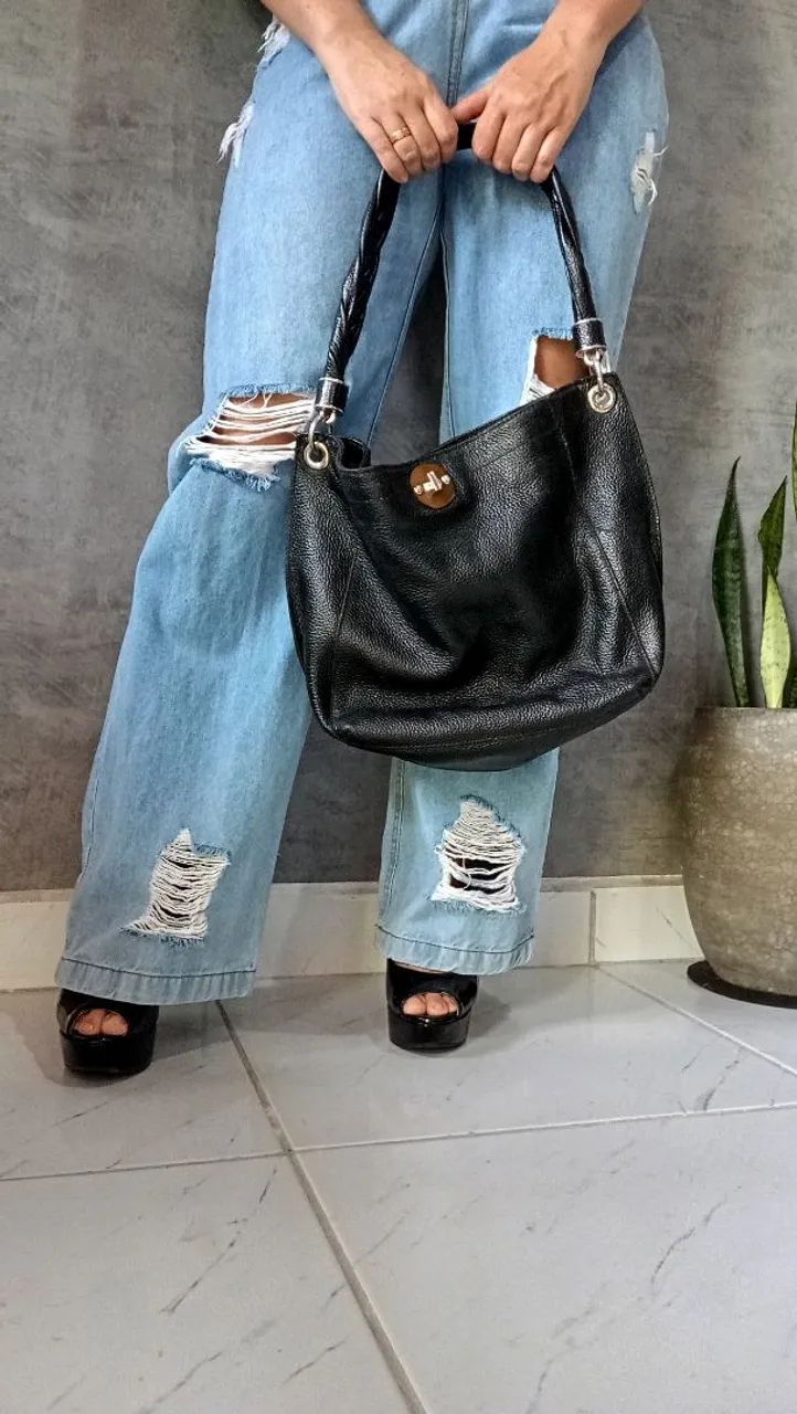 Bolsa Arezzo, brechó renove select, Instagram: @renoveselect 