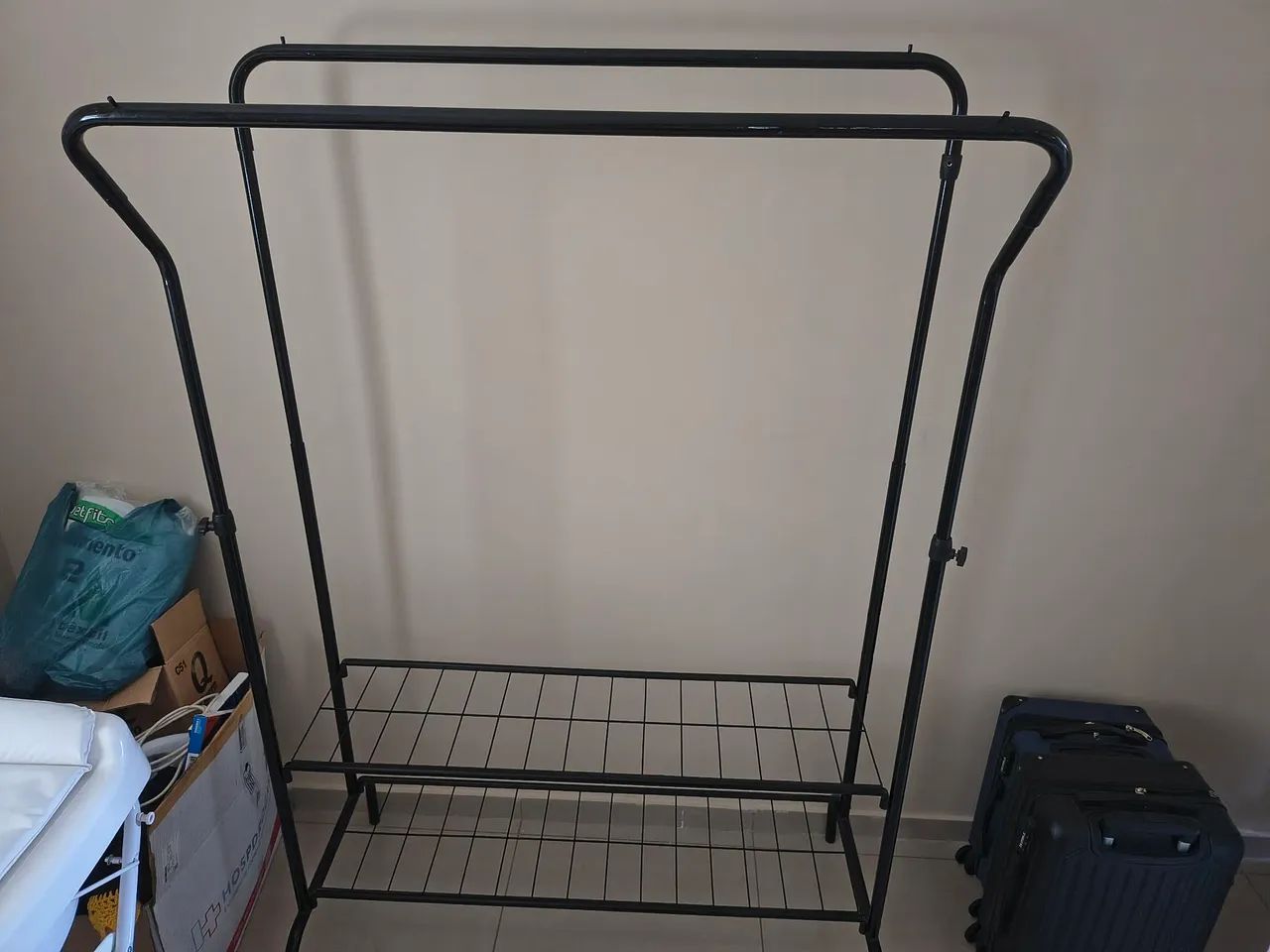 Arara de roupa  - Foto 2