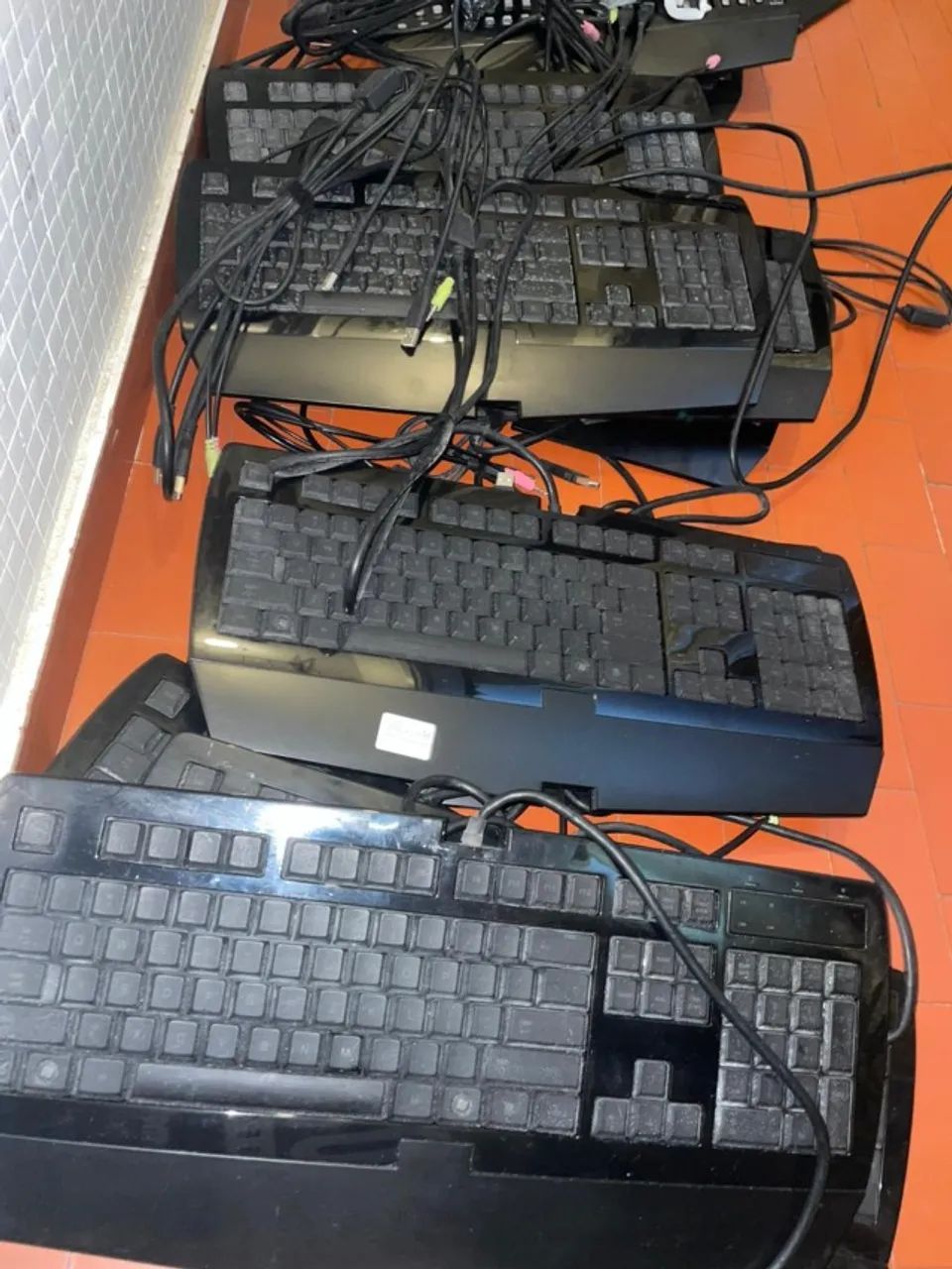 Lote 13 Teclados Razer Lycosa - Foto 4