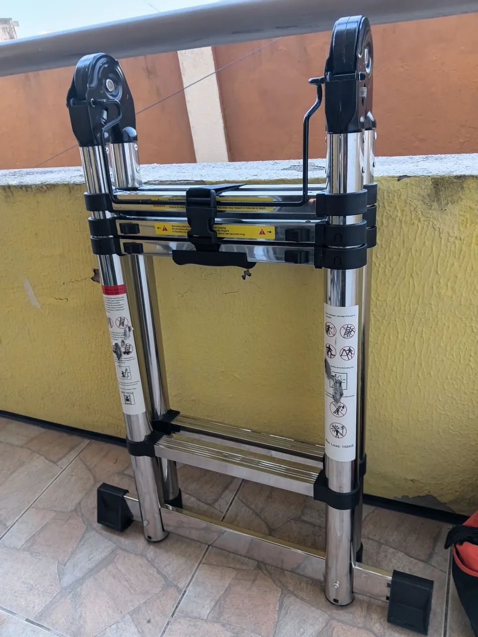 Escada telescópio $650  - Foto 3