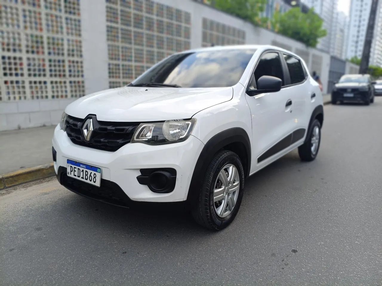 Renault Kwid Outsider 1.0 Flex 12V 5P Mec. 2021