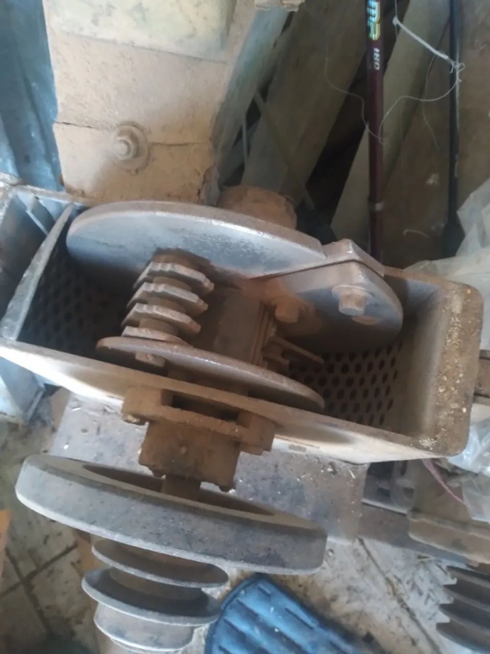 Vendo moinho com motor 7.5 cadê alta - Foto 2