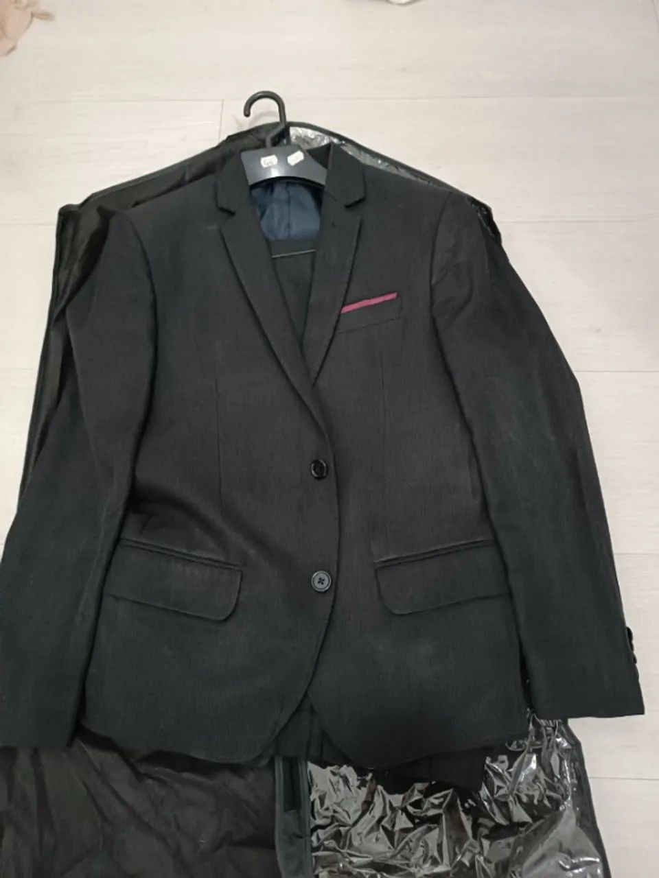 Terno slim Preto 42 calça 38  - Foto 3