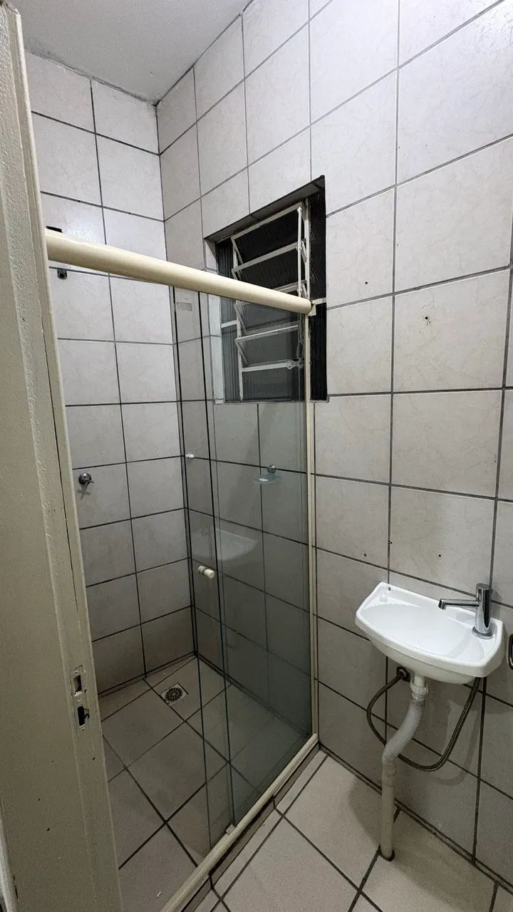 Alugo apartamento semi mobiliado 3 suites na Trindade - Foto 2