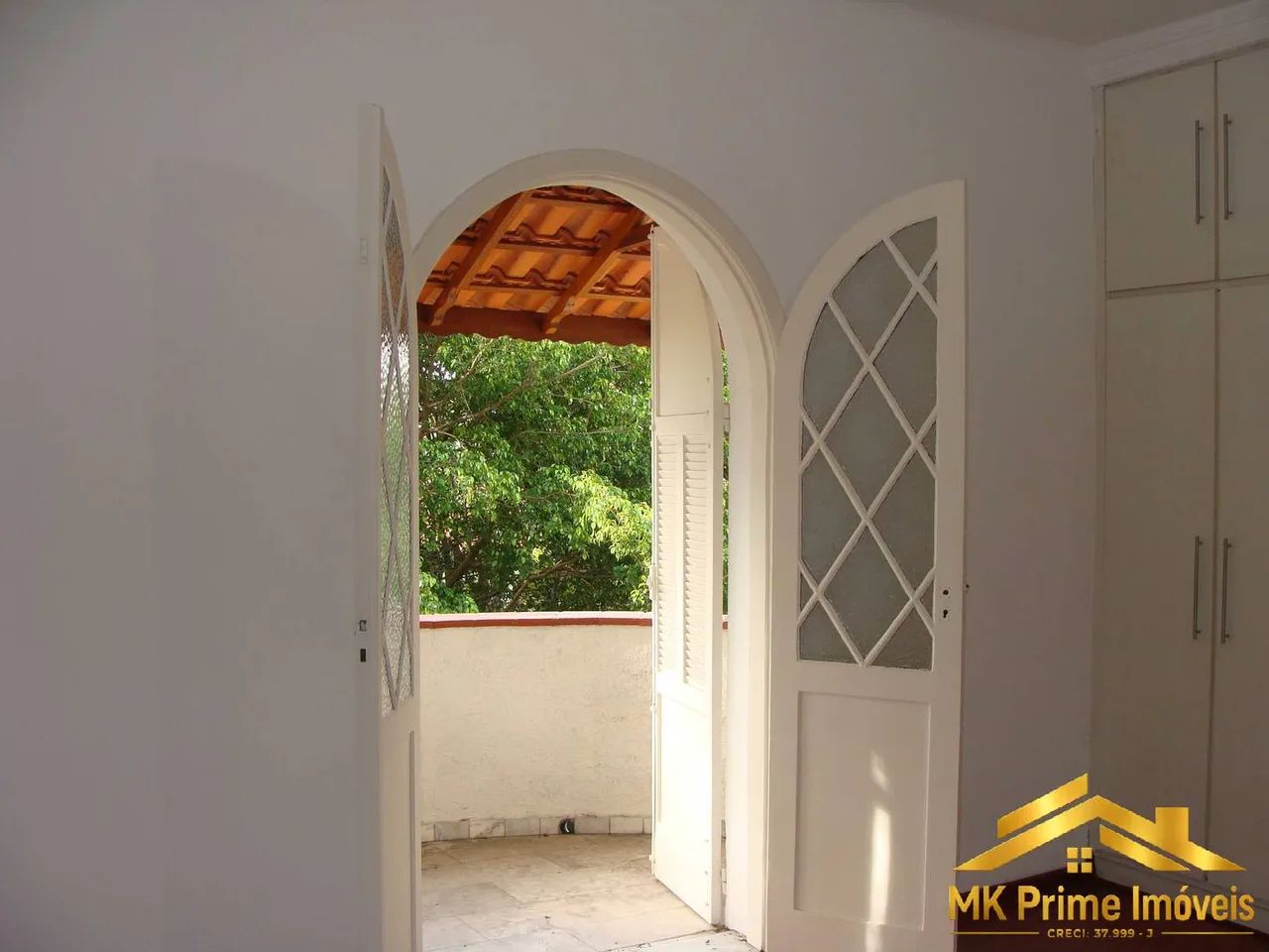 Casa Reformada no Pacaembu/Higienópolis com 4 Dormitórios e 3 Vagas