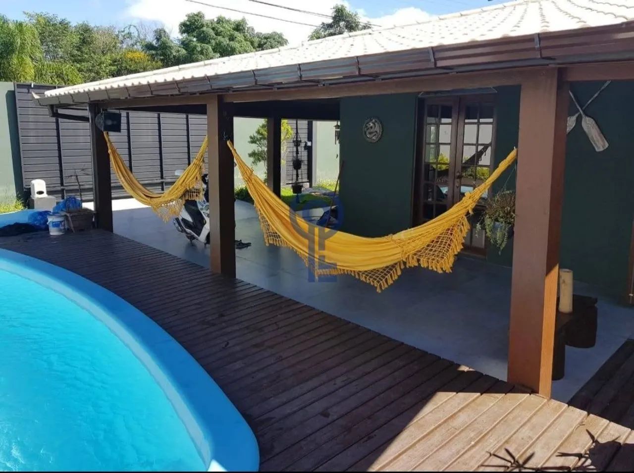 Casa com Piscina a 700m da Praia - Novo Campeche.