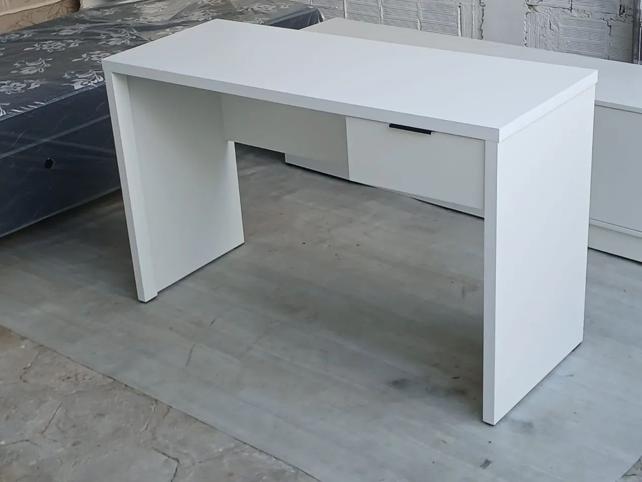 Mesa escrivaninha 