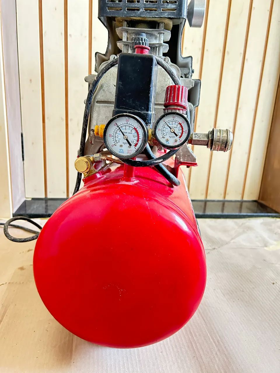 Vendo compressor  550 reias todo revisado  - Foto 4