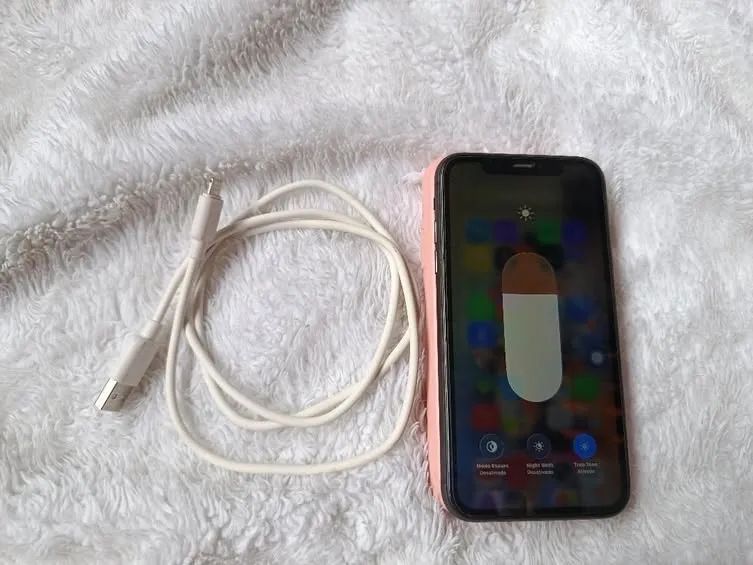 IPHONE 11 256GB  - Foto 2