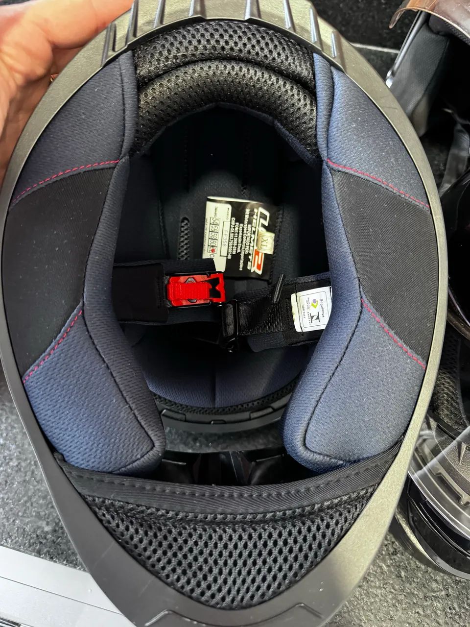 Vendo 3 capacetes sendo 2 zero km - Foto 3