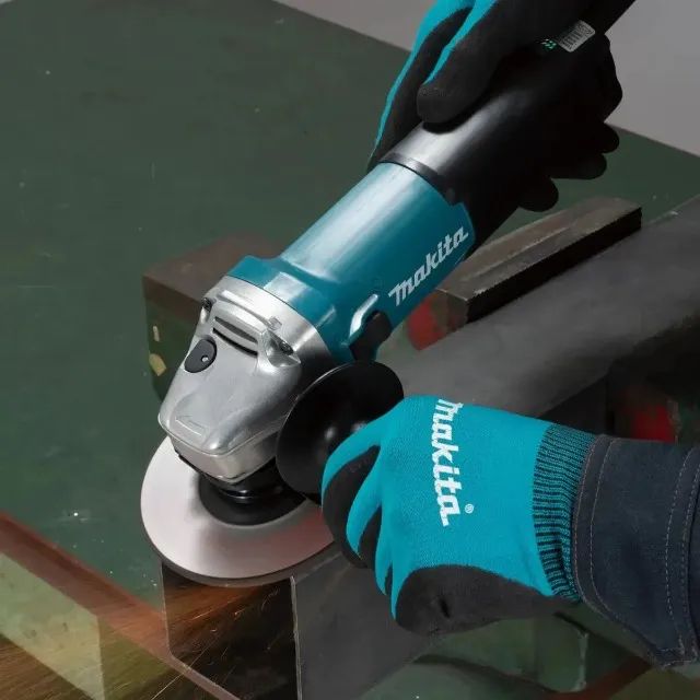 Esmerilhadeira 850w 125mm 5 Polegadas Com Regulagem GA5100 Makita - Foto 4