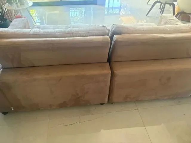 Sofá de 3 lugares de alto padrão semi novo - Foto 2