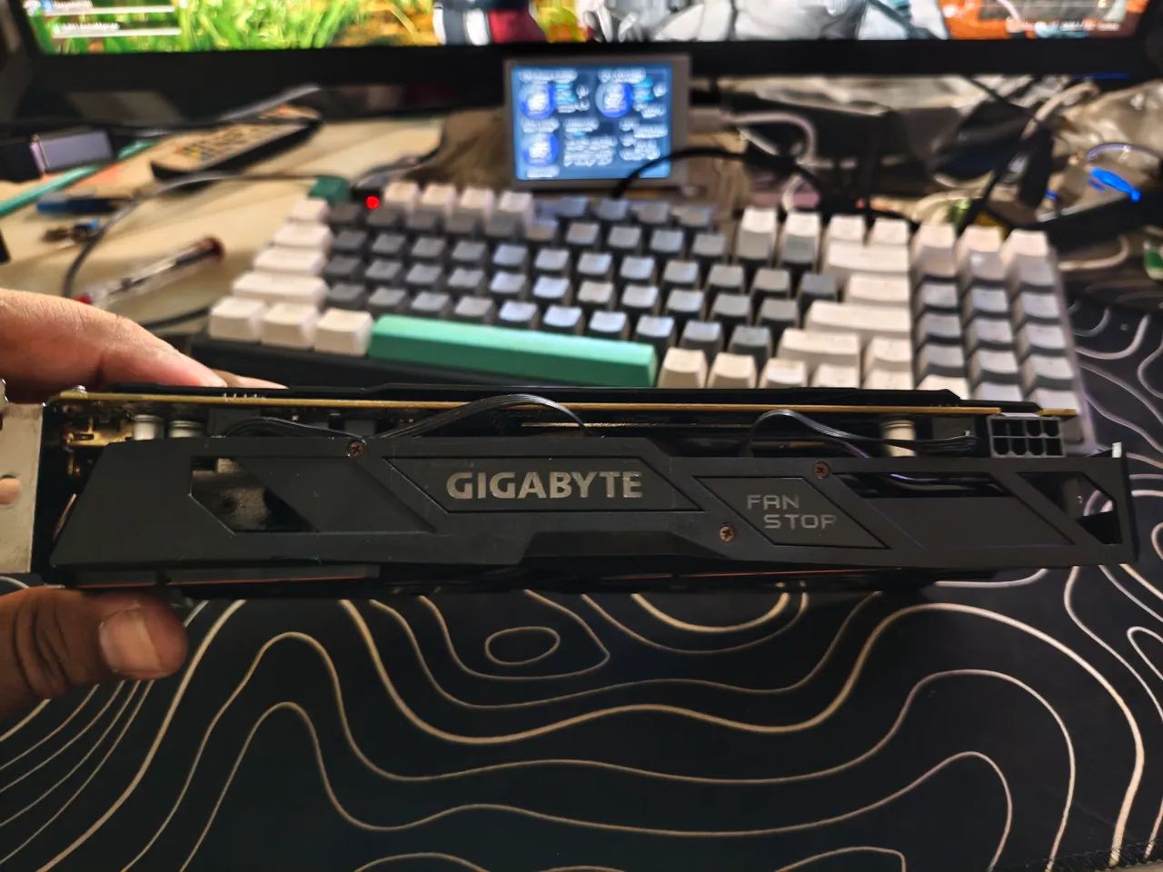 Rx 580 original 2304 SP Com defeito/intermitente  - Foto 2