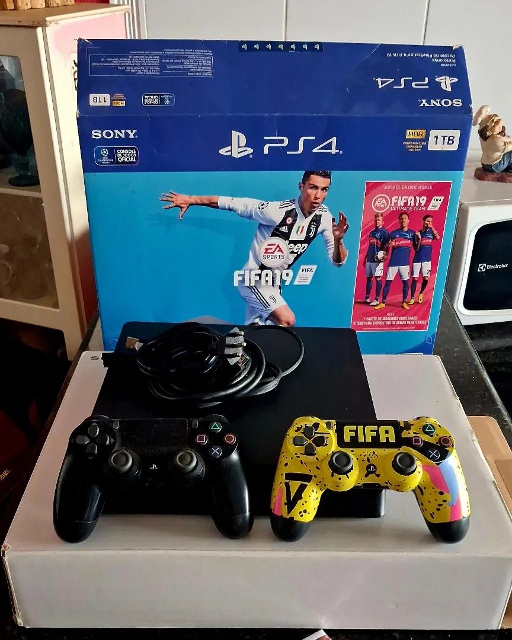 Vendo Ps4 1 tera