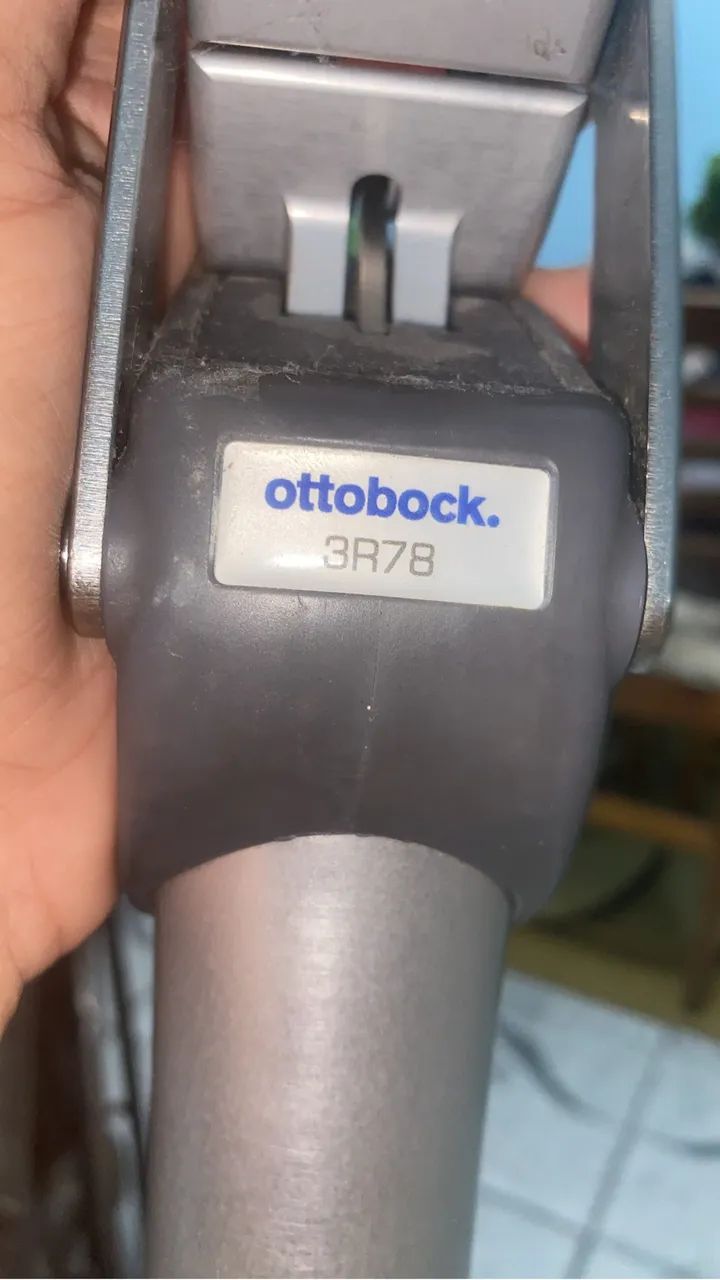 Perna mecânica 