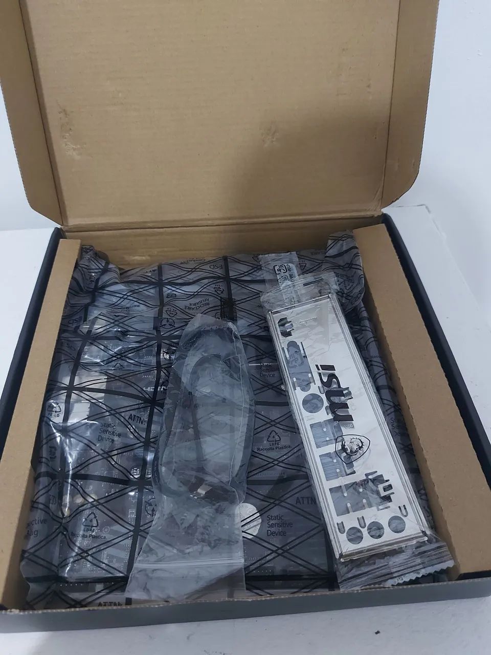 Vendo placa mãe A520M pro MSI - Foto 3