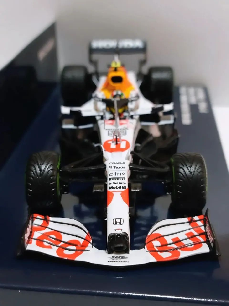 Miniatura Fórmula 1 F1 Minichamps Redbull RB16B Turkey GP 1:43 c