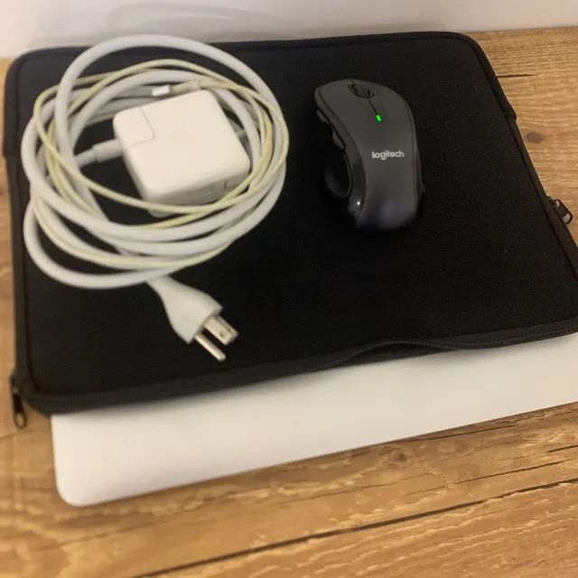 Macbook Air 13 Core i7 8gb