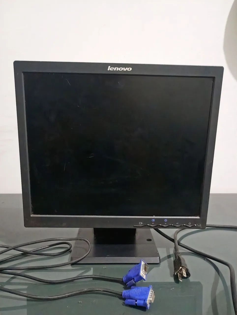Monitor Lenovo