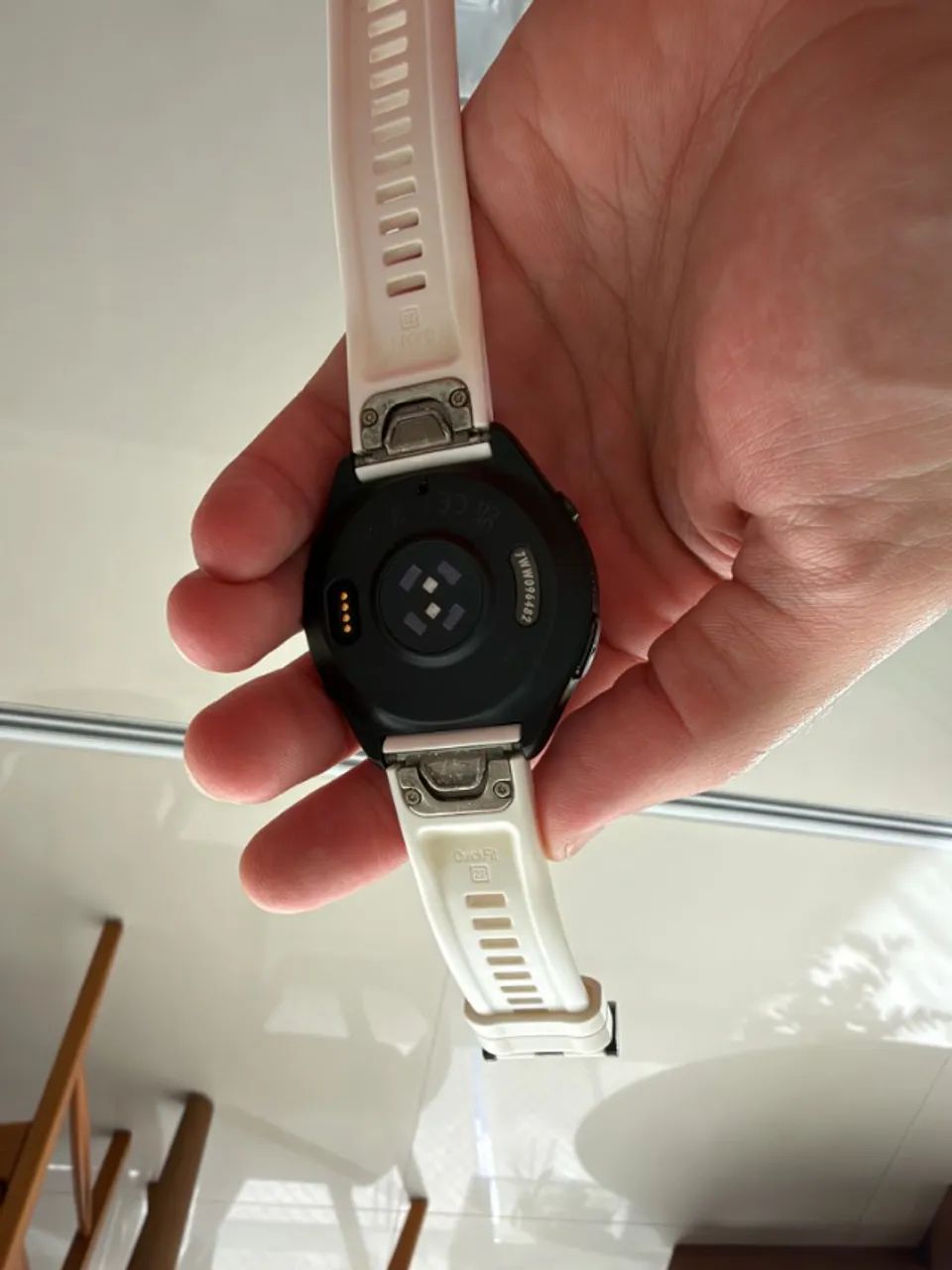 Garmin Forerunner 965 AMOLED - caixa, cabo e pulseiras extras - Foto 2
