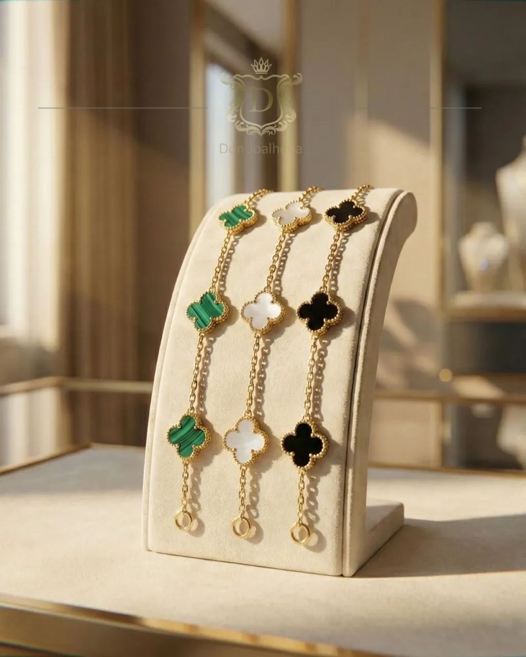 Pulseira inspo van cleef em Ouro 18K 750