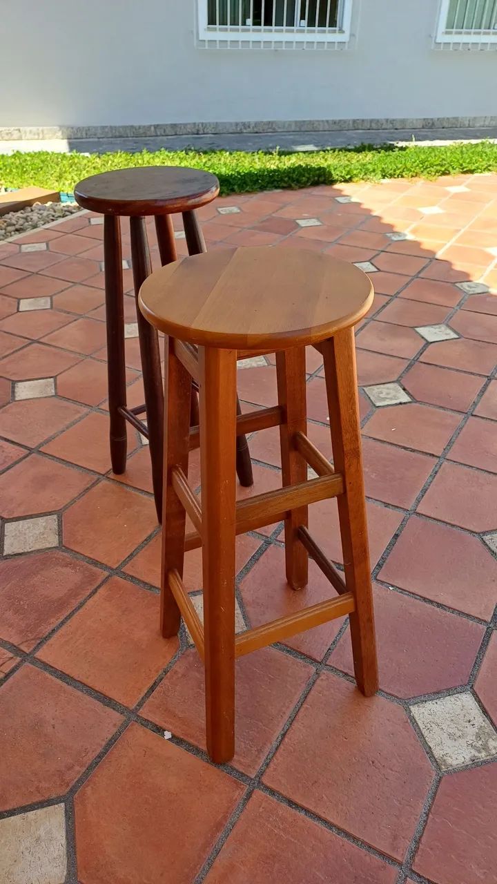2 banquetas de madeira  - Foto 5