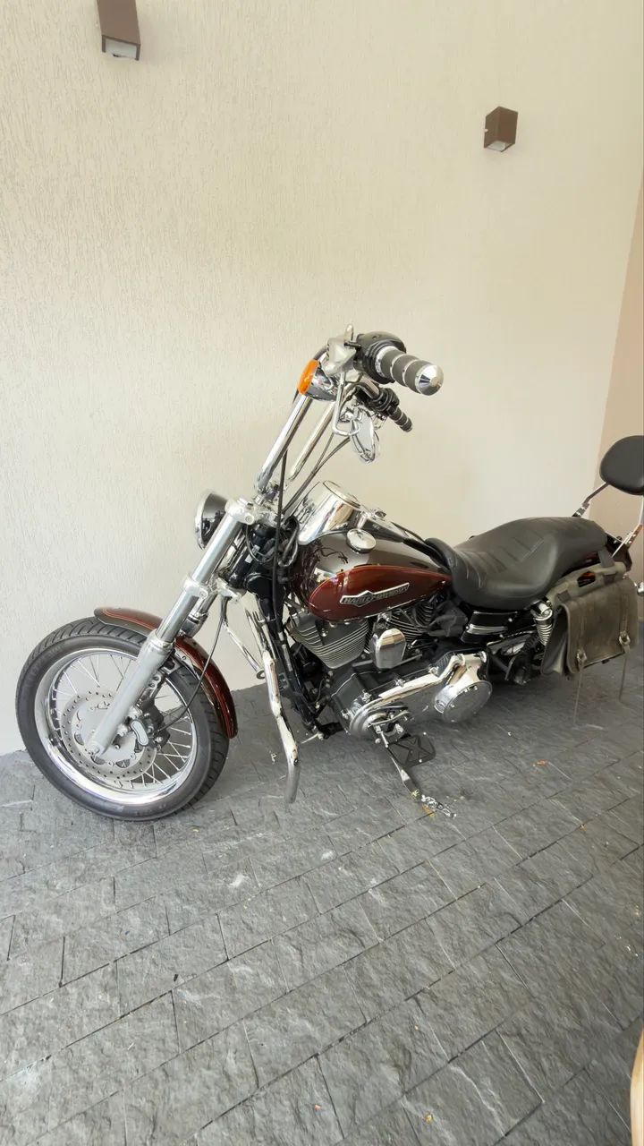 Harley Davidson Dyna Super Glide Custom 