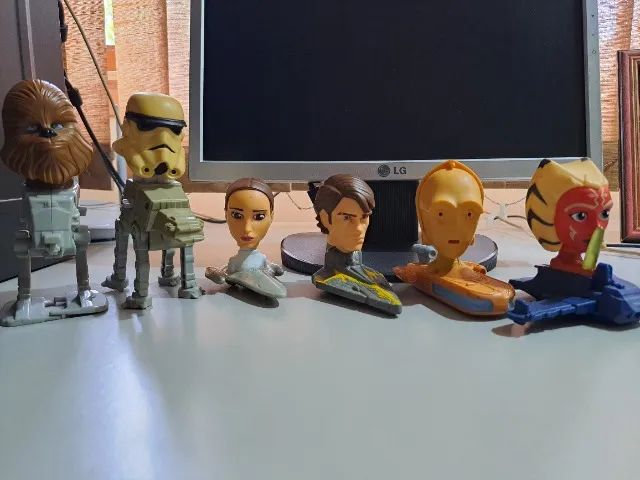 Bonecos star wars McDonalds 6 unidades ashoka anakin - Foto 3