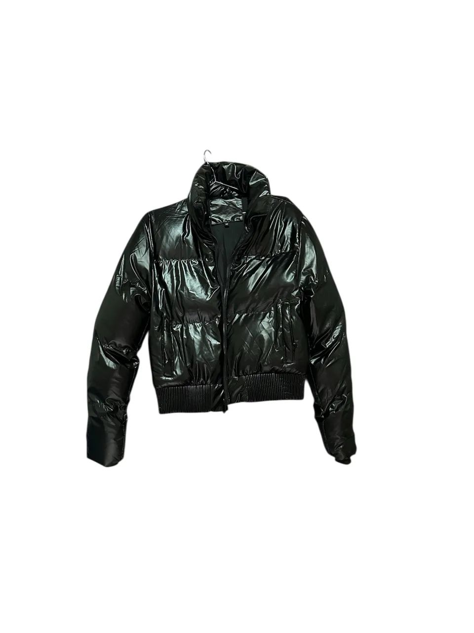 Jaqueta puffer verniz G
